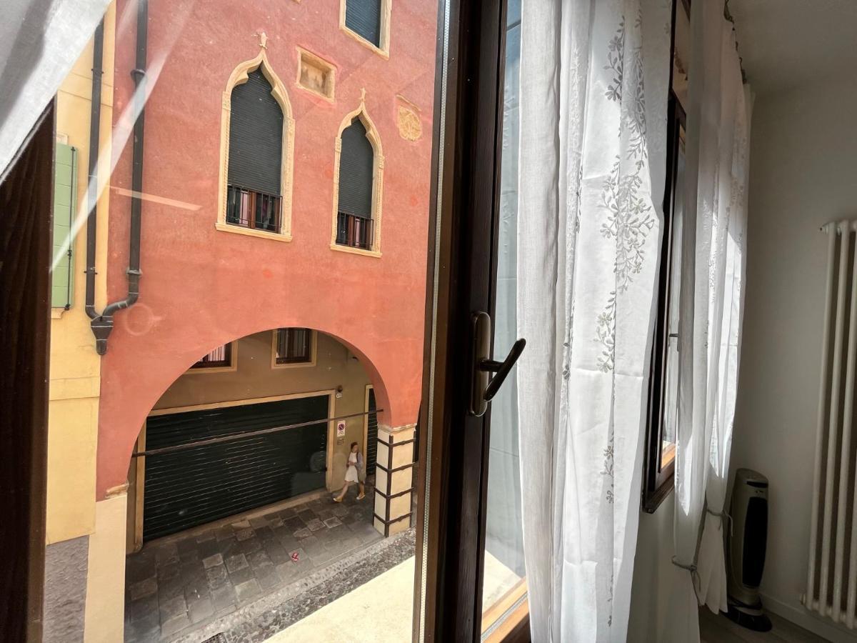 Appartamento Ai Portici Di Via Savonarola Padova Exteriér fotografie